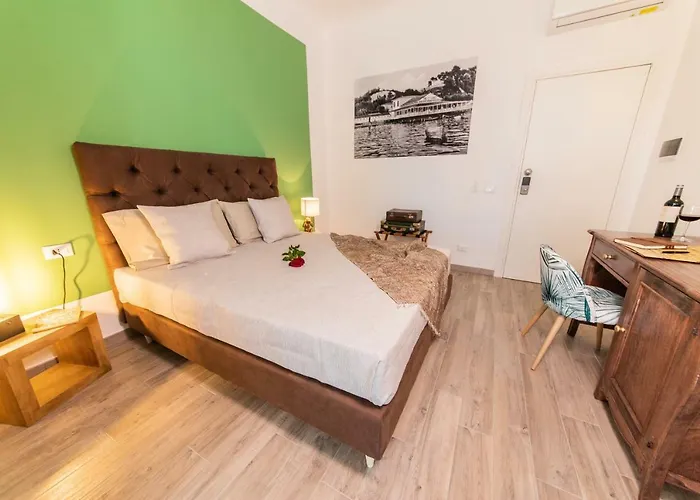 Demithos Pensionat La Spezia